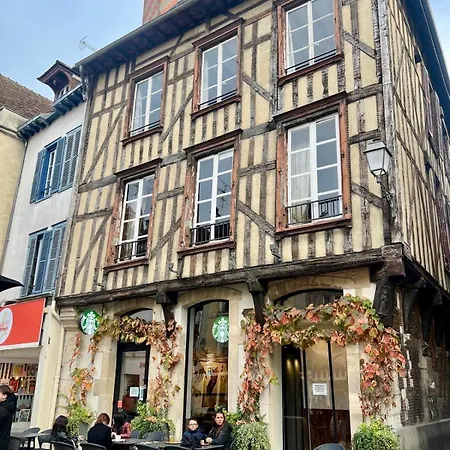 Hyper Centre Le Cozy Colbert * Troyes